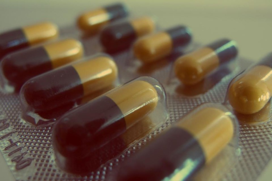 Citicoline supplement capsules